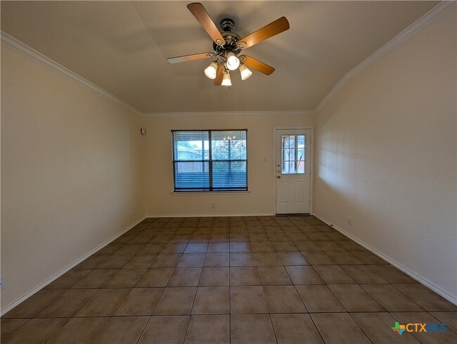 Building Photo - 268 Goliad Dr