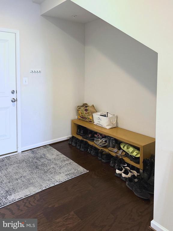 Building Photo - 22228 Cabin Branch Ave