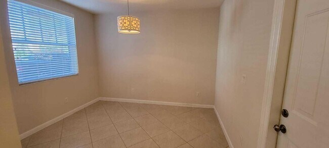 Building Photo - 870 Marina Del Ray Ln
