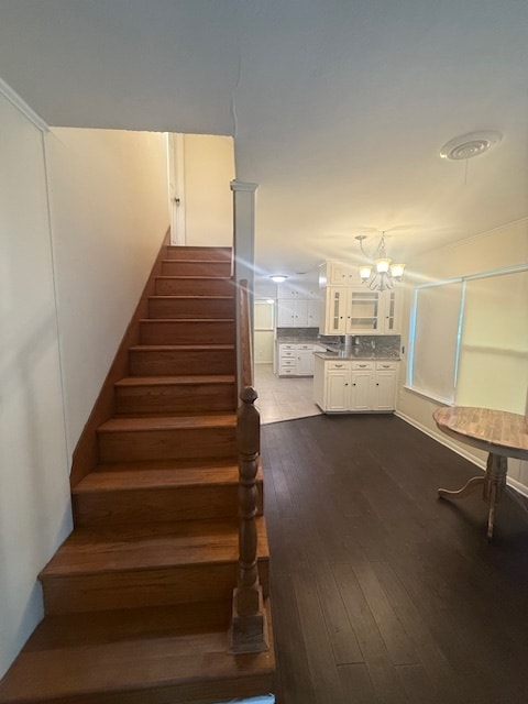 Building Photo - 5457 Wedgmont Cir N