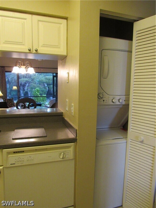 Building Photo - 3323 Olympic Dr