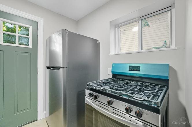 Building Photo - 5716 Hamilton Ave