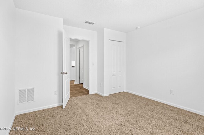 Building Photo - 197 Ardila Cir