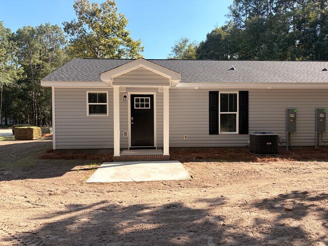 Building Photo - 124 Carr Ln