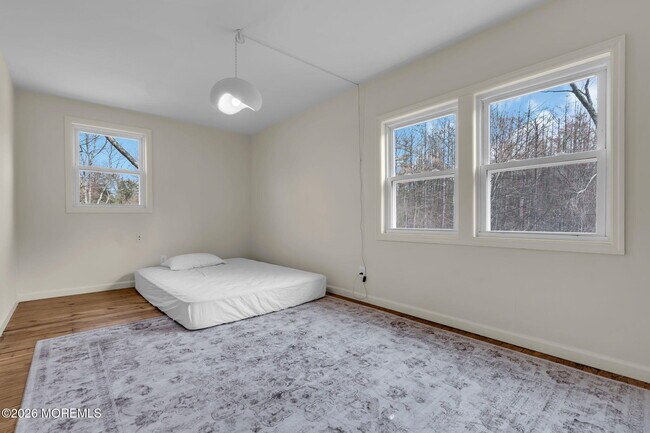 Building Photo - 460 Brickyard Rd