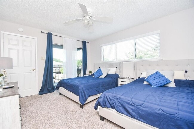 Building Photo - 18143 Bal Harbour Dr