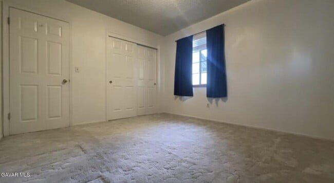 Building Photo - 21109 Windsong St