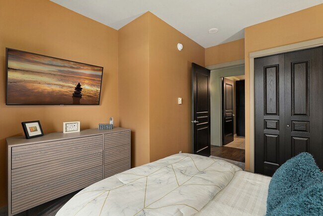 Building Photo - Amazing Views & All the Amenities at The Ellington w/Parking! $2650