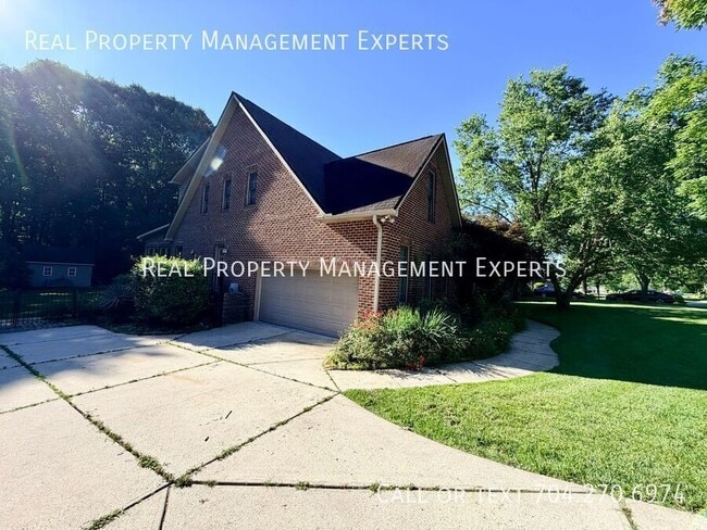 Building Photo - 3012 Ed Reid St