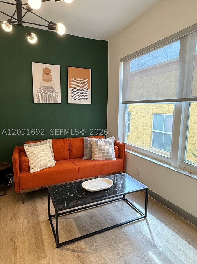 Building Photo - 1320 Drexel Ave