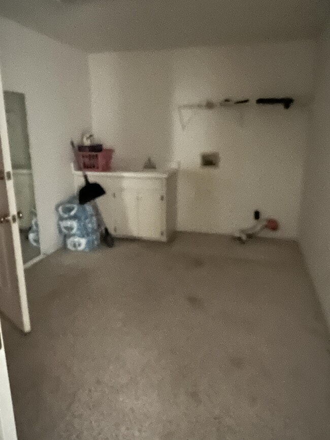 Building Photo - 2415 Stonewood Dr
