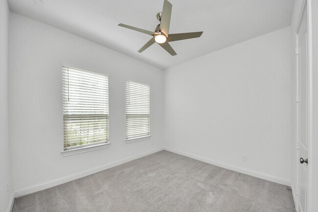 Building Photo - 10515 Harvest Oak Ct