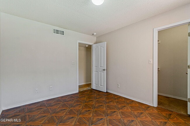 Building Photo - 12720 Tierra Mina Dr