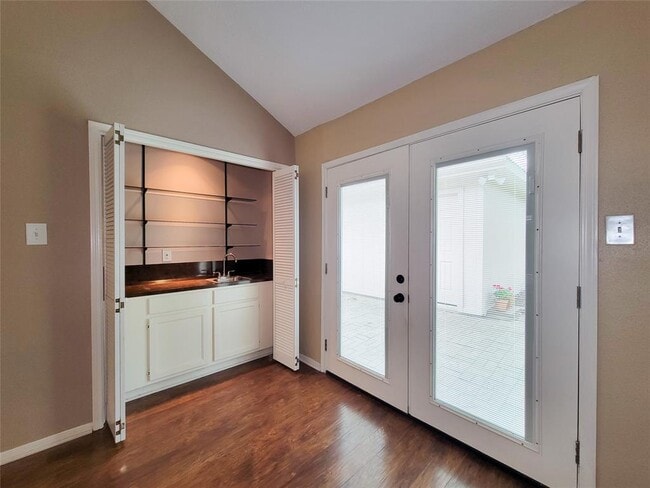 Building Photo - 21303 Park Holly Ct