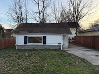 Building Photo - Fully Renovated 1 Bedroom Bungalow for Rent