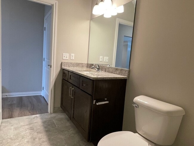 Building Photo - Shelby Township-Newer 2-bedroom, 2-bath condo with Balcony & Garage