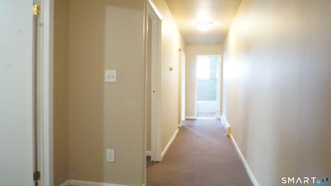 Building Photo - 136 Sherman St