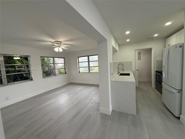 Building Photo - 7311 NW 57th Dr