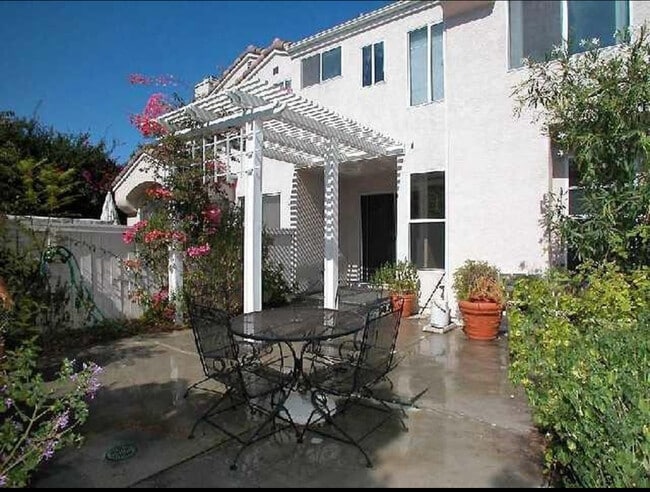 Building Photo - 401 Sanibelle Cir