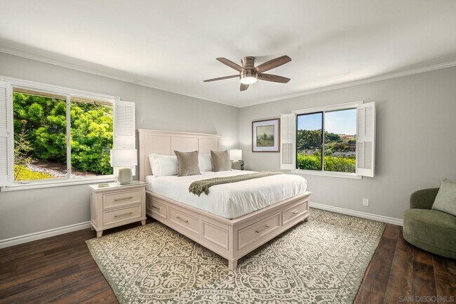 Building Photo - 7201 Country Club Dr