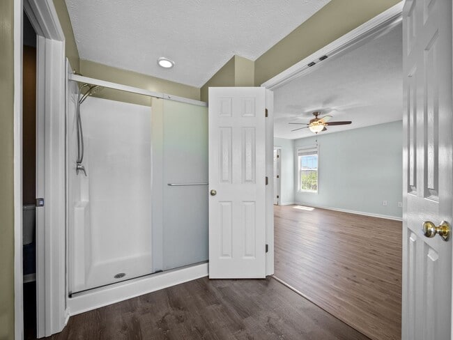 Building Photo - Welcome to Hyannis Court!