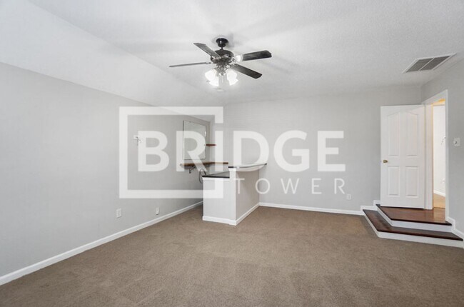 Building Photo - 104 Hampshire Dr