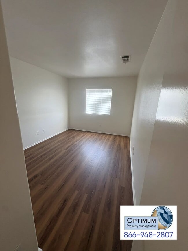 Building Photo - Beautifully designed 4-bedroom, 2.5-bathroom home