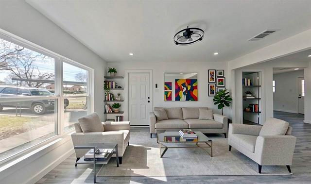 Building Photo - 7724 Longfield Dr