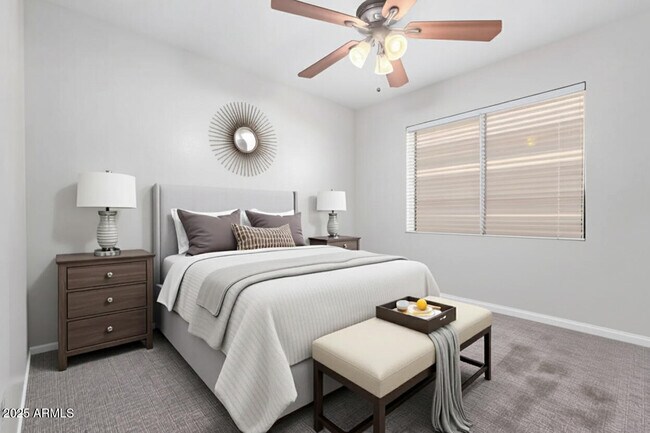 Building Photo - 208 E Devon Dr