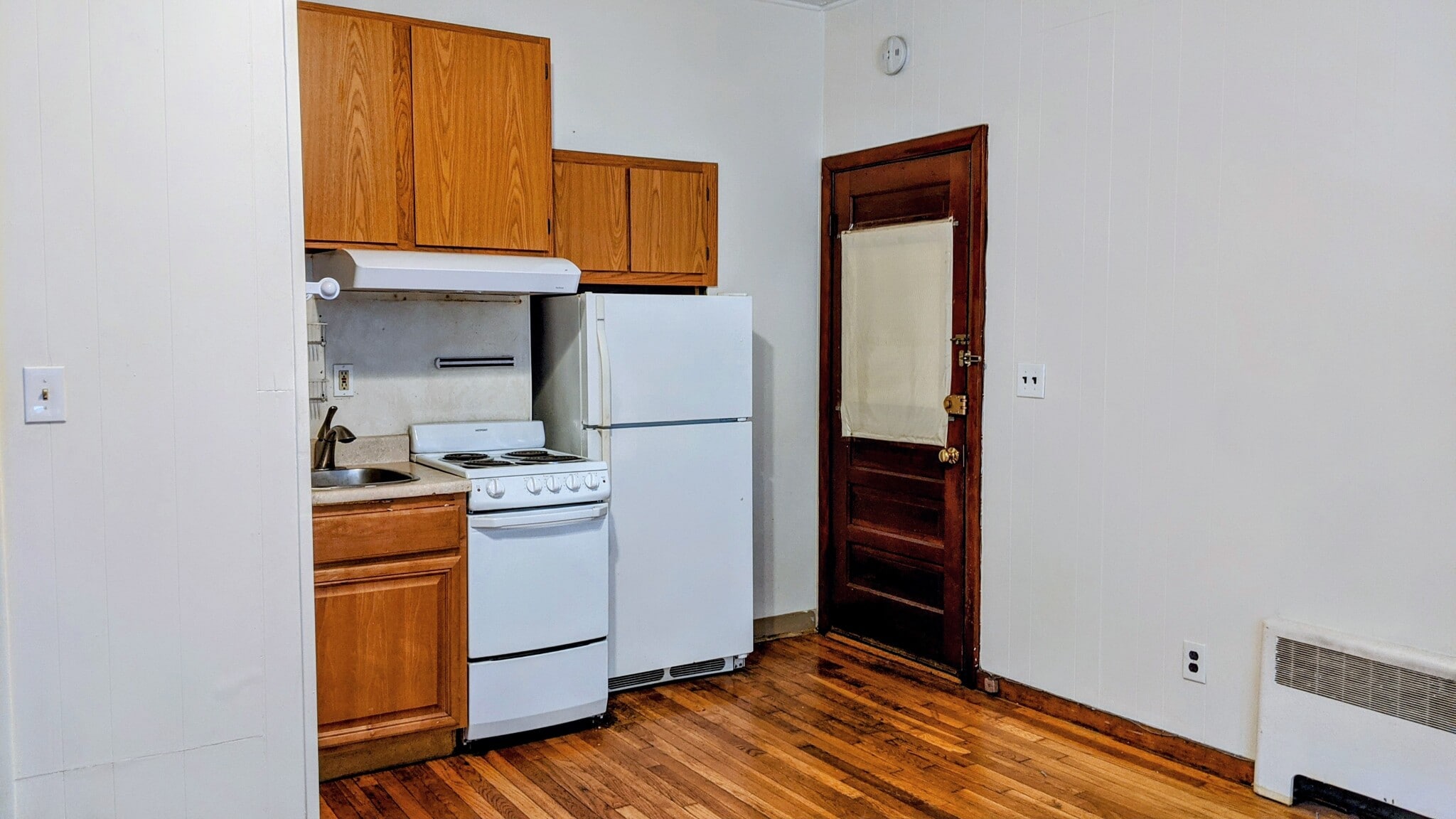 Building Photo - 69 Dana St