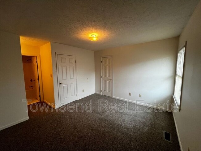 Building Photo - 1036 Ancestry Dr