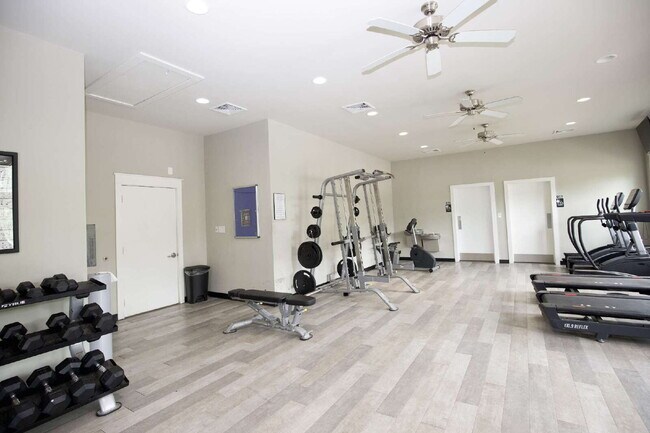 Building Photo - "Spacious 4-Bedroom Home with 2.5 Baths in...
