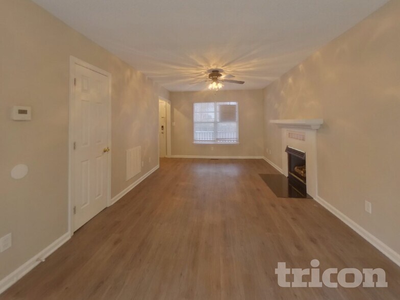 Building Photo - 21 Marabou Ct