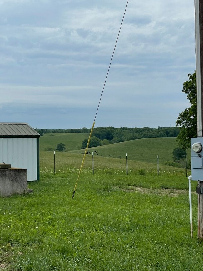 Building Photo - Country house retreat on 10 fenced acres for a hobby farm