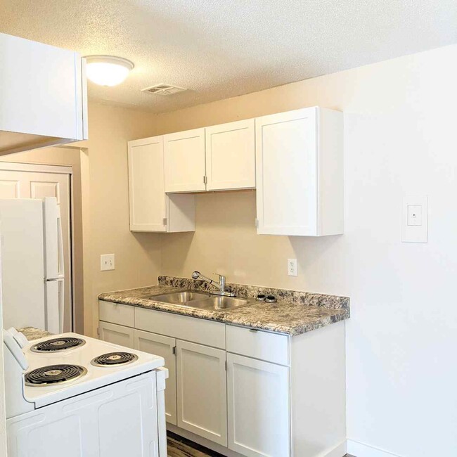 1 BR, 1 BA Kitchen - Phalen Village