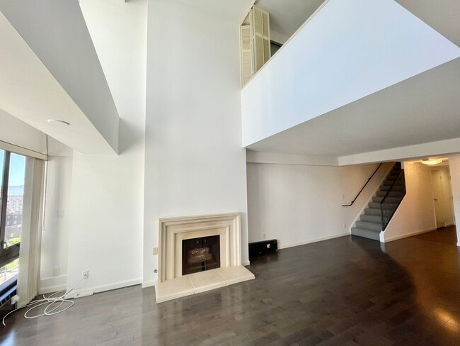 Building Photo - 1177 California St