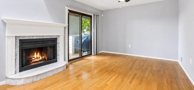 Building Photo - 804 Spinnaker Ct