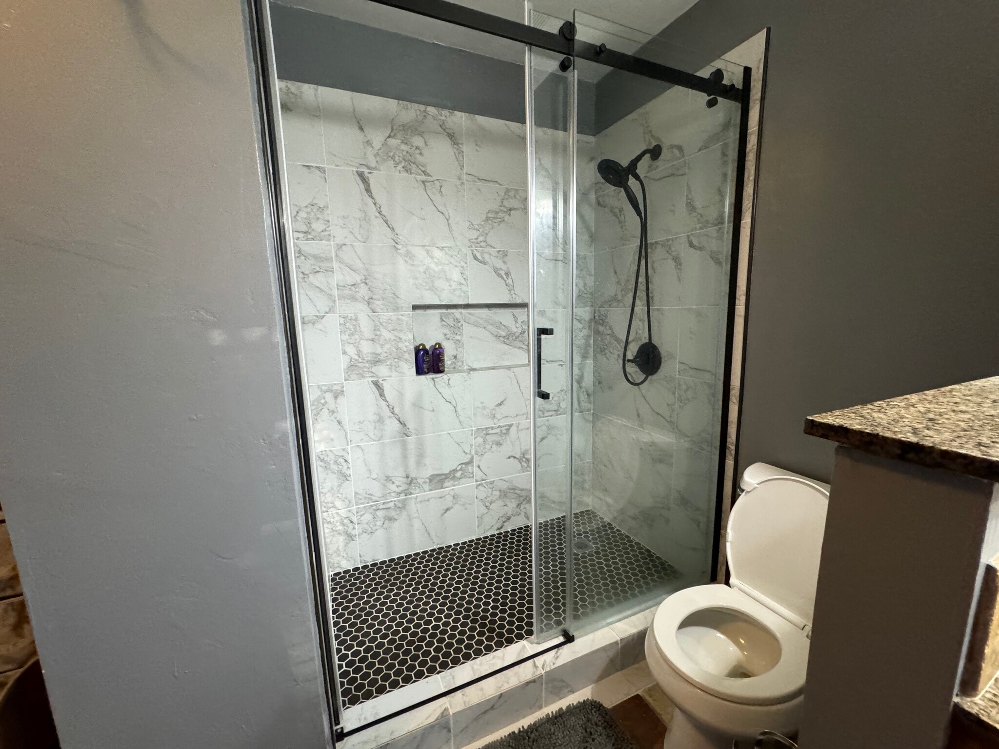 Building Photo - 3115 N Lake Blvd