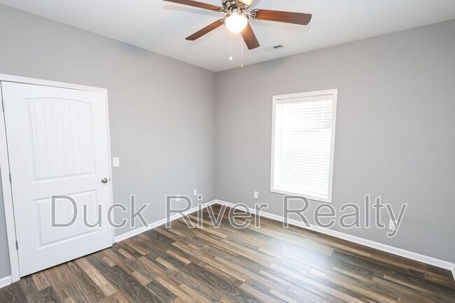 Building Photo - 130 Westover Dr