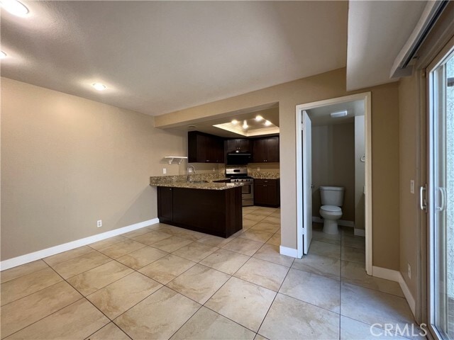 Building Photo - 9814 Ladera Ct