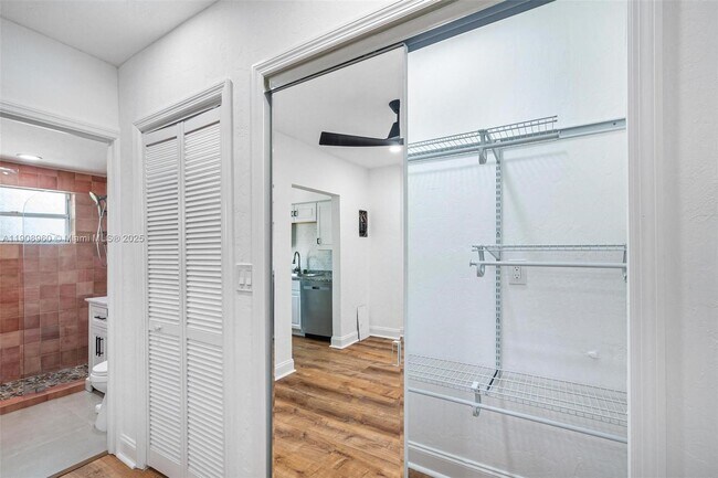 Building Photo - 911 Meridian Ave