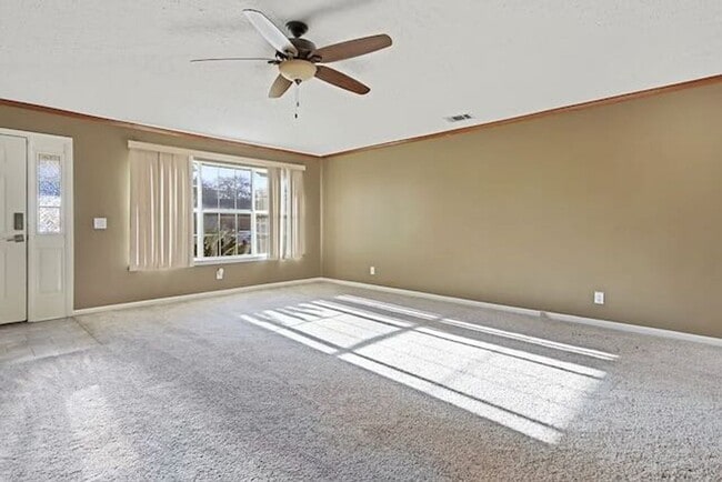 Building Photo - 12 Brown Thrasher Ct