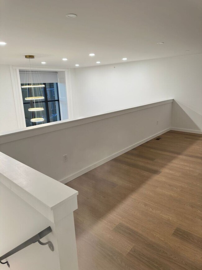 Building Photo - Jenkintown Bank & Trust Apartments