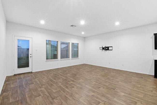 Building Photo - 5210 Ternberry Frst Ln