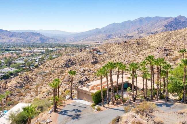 Building Photo - 17 Cahuilla Hills Dr
