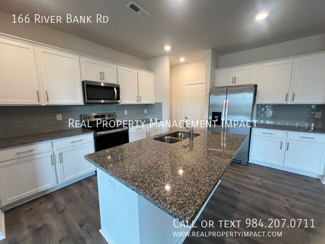 Building Photo - 166 River Bank Rd
