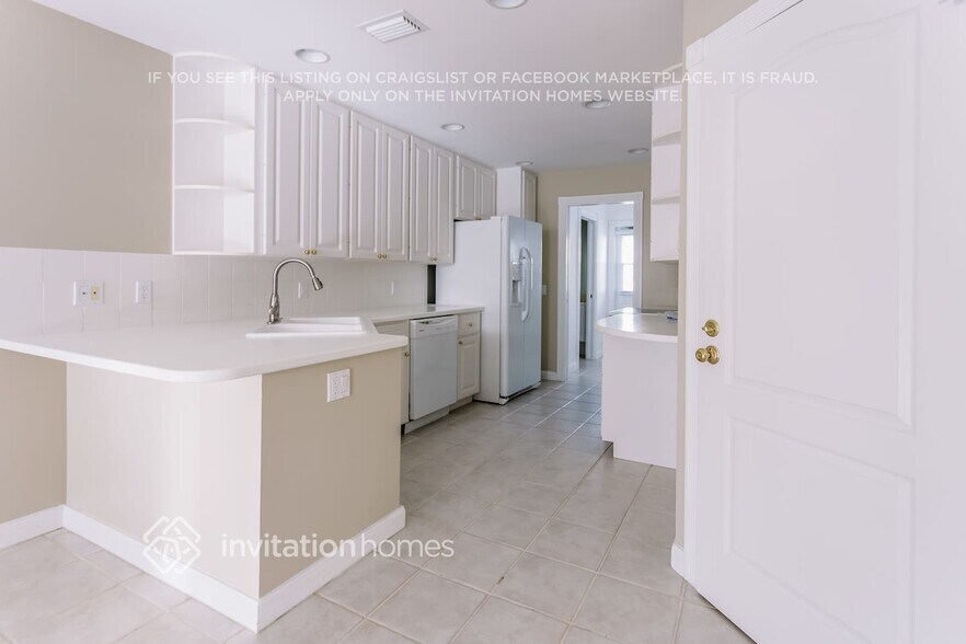 Building Photo - 342 Legare Ct