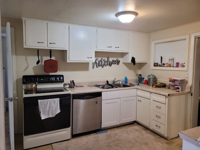 Building Photo - Beautiful Ranch-Style Home Near CU & Bould...