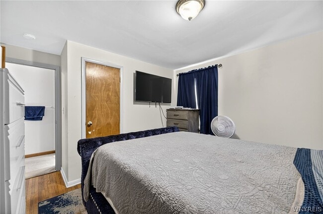 Building Photo - 116 Springville Ave