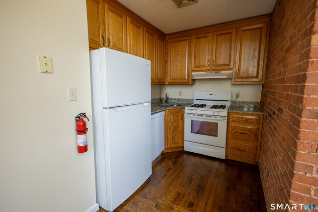 Building Photo - 58 Woodley Ct